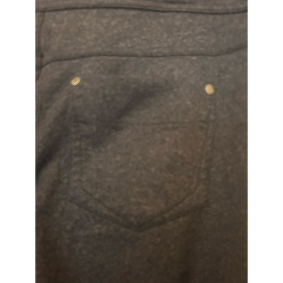 Women's Athleta Charcoal Gray Capri Pants M - Picture 6 of 7